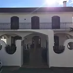 B&B Black-And-White